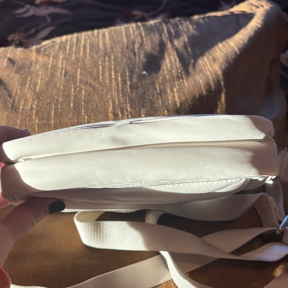 Lululemon Athletica White Crossbody Bag - Picture 8 of 8